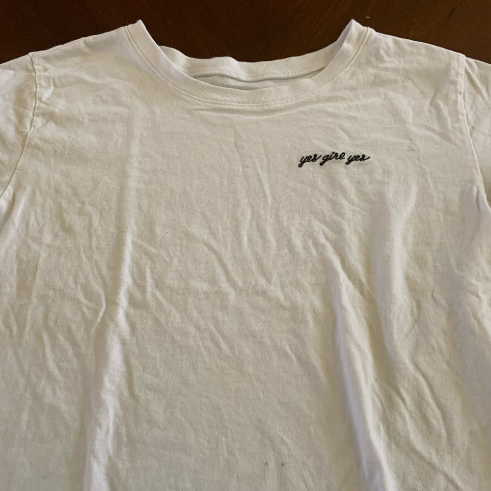 white short sleeve hollister top